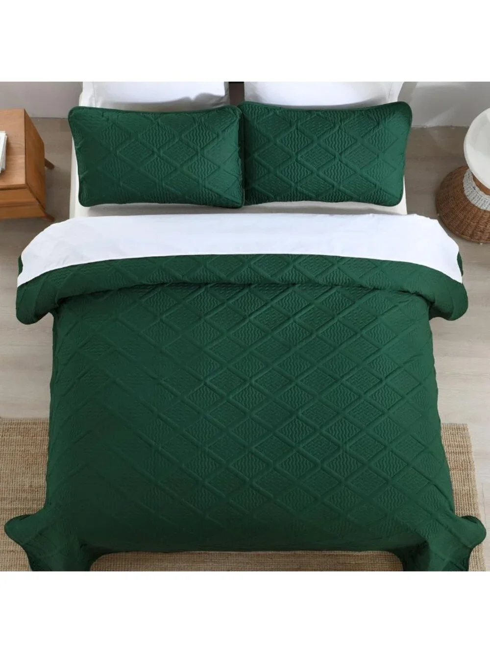 Emerald Green Oversized California King Quilt Set - Luxurious Bedspread